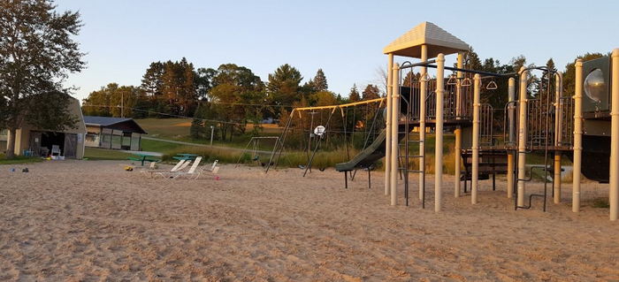 Lost Lake Woods Club - Web Listing (newer photo)